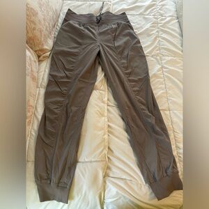Lululemon dance studio Jogger